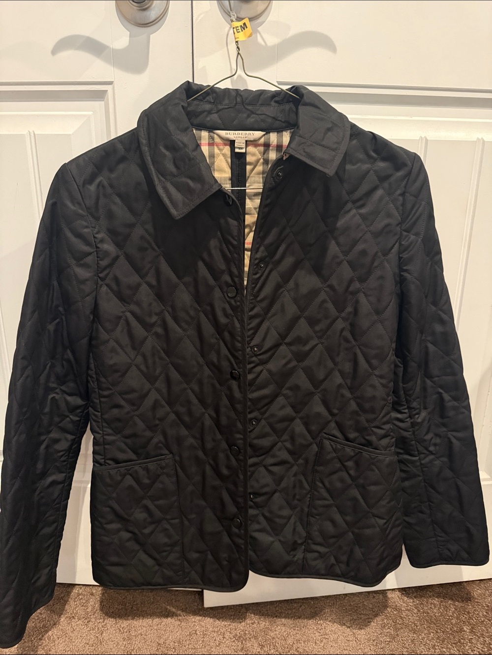 Burberry  Black Quilted Lightweight Jacket with Check Lining